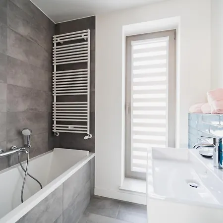 Apart - Mlyn Maria - Building Near Odra - Private Parking Apartment Wroclaw